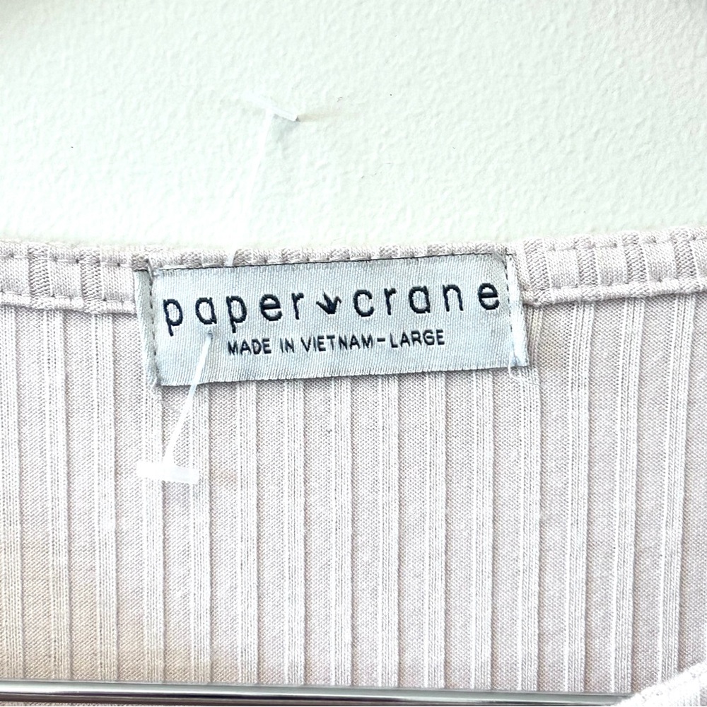 Paper Crane Ribbed Cream Top Roused Waistband Short Sleeve Women’s L NWOT - Picture 4 of 14